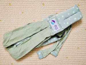 首すわり前から使える「ババスリング」が大活躍!おすすめです。